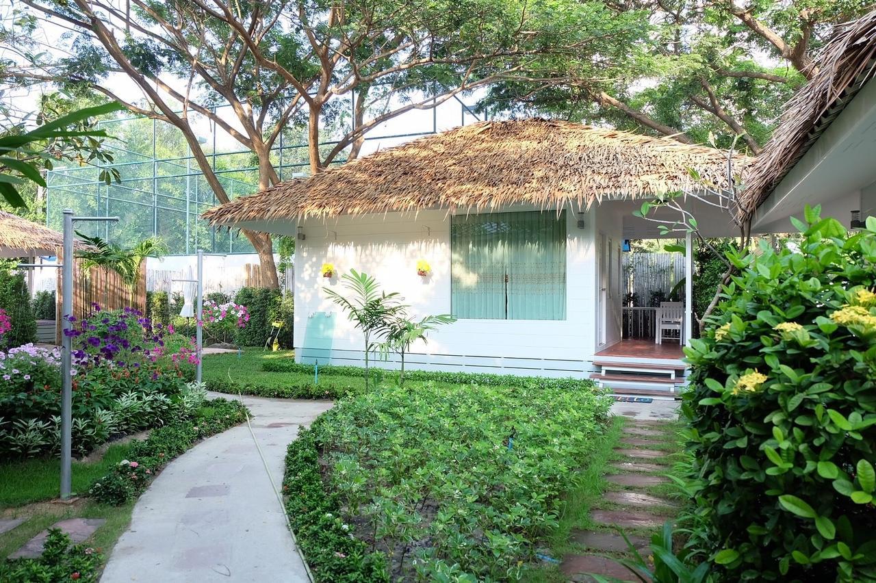 Aquna Huahin Resort Esterno foto