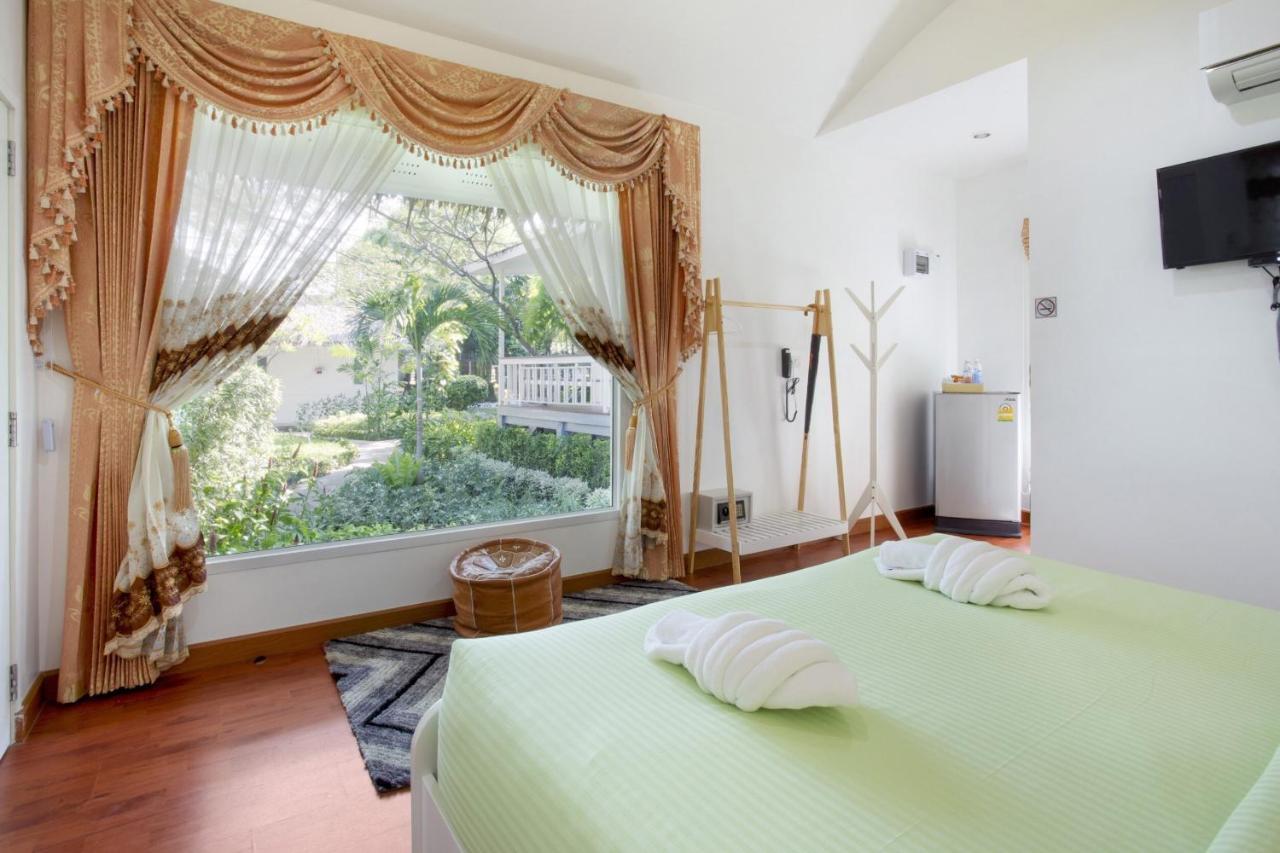 Aquna Huahin Resort Esterno foto